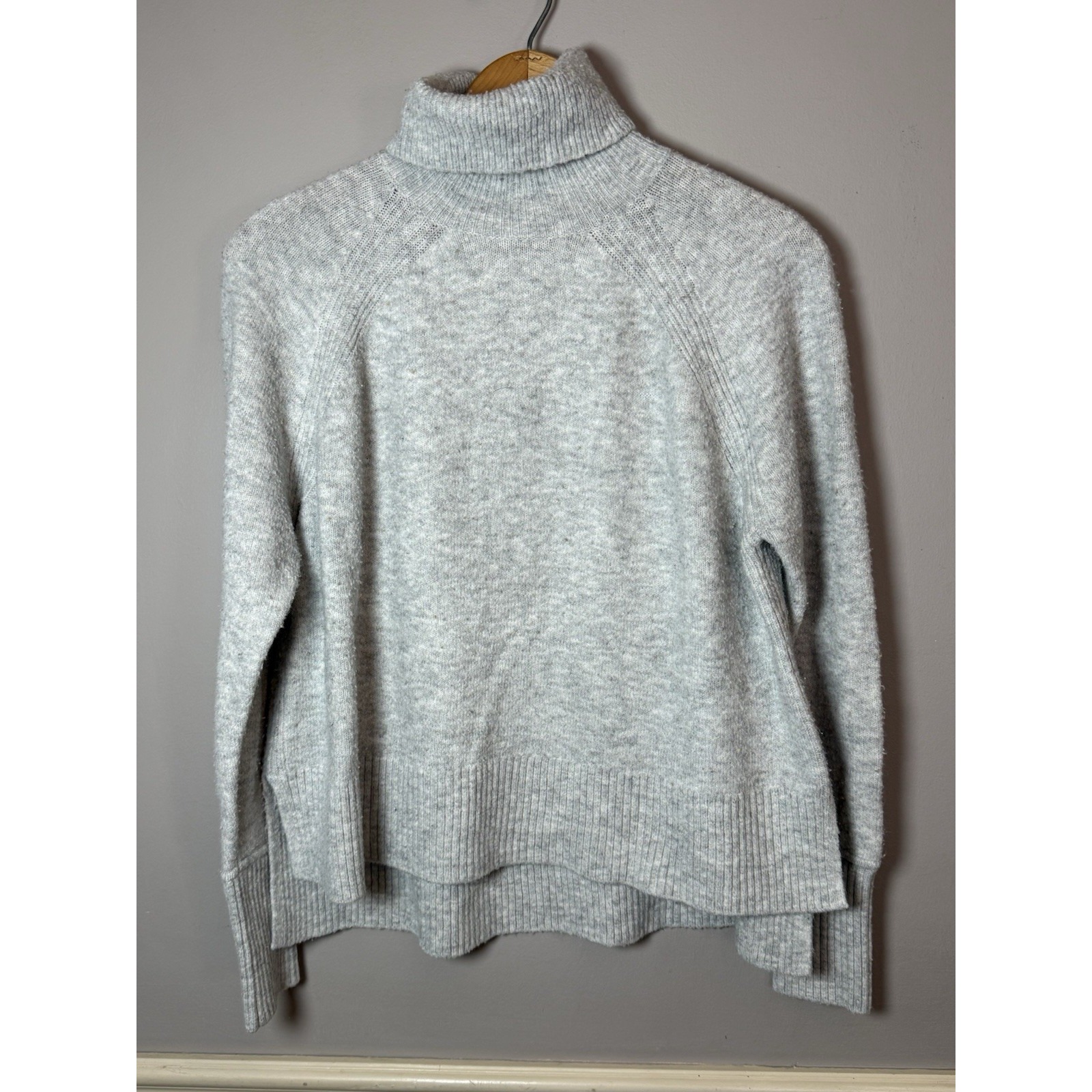 Gray Sweater Long Sleeve Women Small Heather Soft